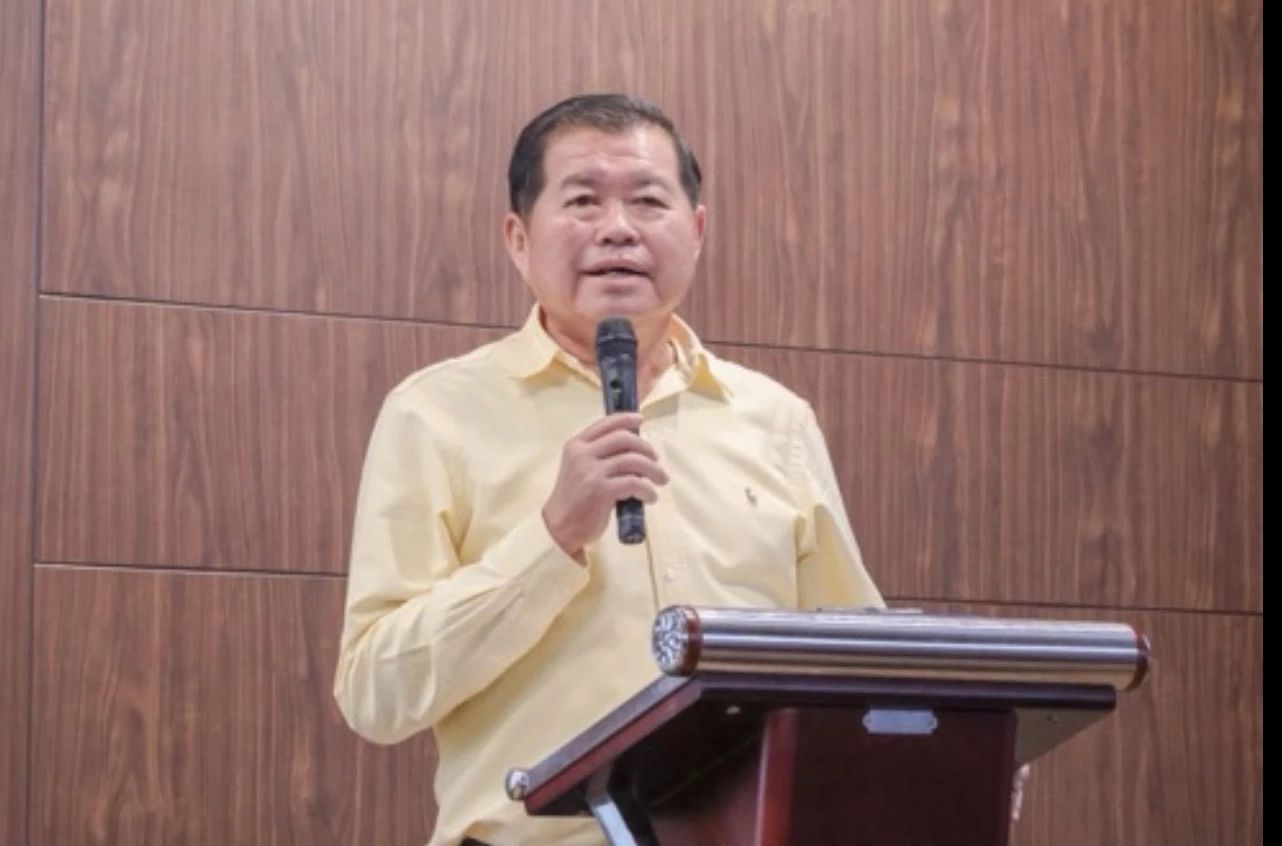 นายนิพนธ์ บุญญามณี อดีตรัฐมนตรีช่วยว่าการกระทรวงมหาดไทย และประธานคณะทำงานรัฐมนตรีว่าการกระทรวงคมนาคม