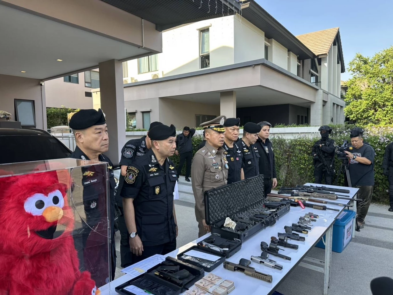 "ตำรวจ ปส." จับ ผู้สมัคร สส.กทม. พรรคดัง หลังขยายผลจาก "เครือข่ายขนยาเสพติดชาวลาว"