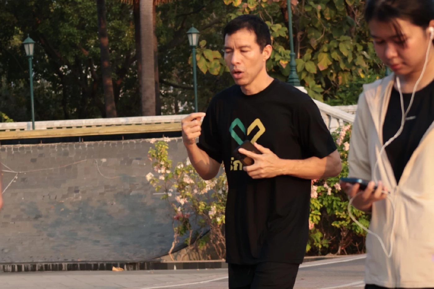 "ชัยวุฒิ" แฉดีลลับฮั้วตั้งรัฐบาล จี้หยุดขายฝัน-พักแก้ รธน. เน้นแก้ปากท้องชาวบ้าน