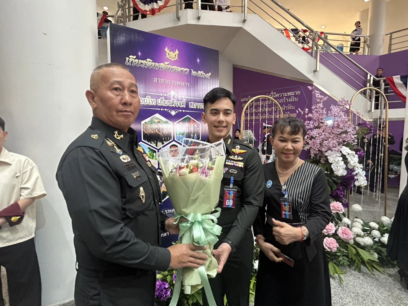 รร.เตรียมทหาร คึกคัก ศิษย์เก่าตบเท้าร่วมวันครบรอบปีที่ 68 มอบรางวัล "เกียรติยศจักรดาว"