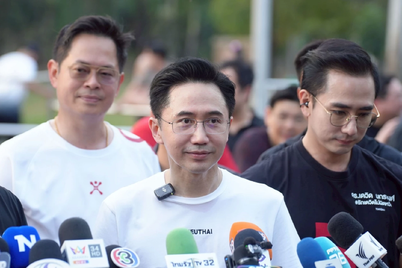 นายยศชนัน วงศ์สวัสดิ์