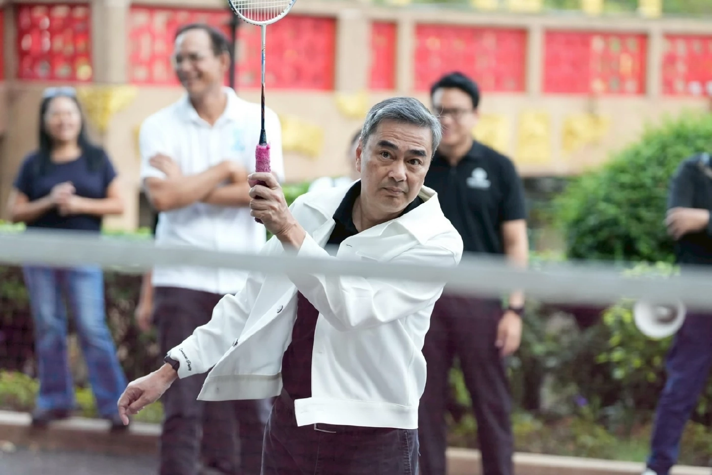 "อภิสิทธิ์-กรณ์" คืนถิ่น "สาทร" ช่วย "ดร.จั๊ม-เจษฎา" หาเสียง