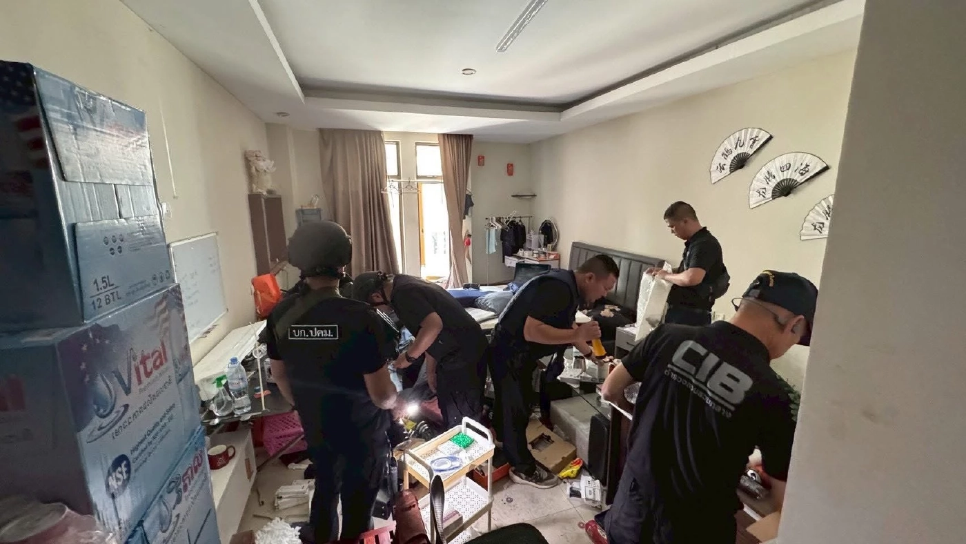 ช็อก! เปิดภาพฐาน "สแกมเมอร์" ด่านช่องจอม-โอร์เสม็ด เจอหลักฐานอื้อ พบสร้าง "โรงพักปลอม"