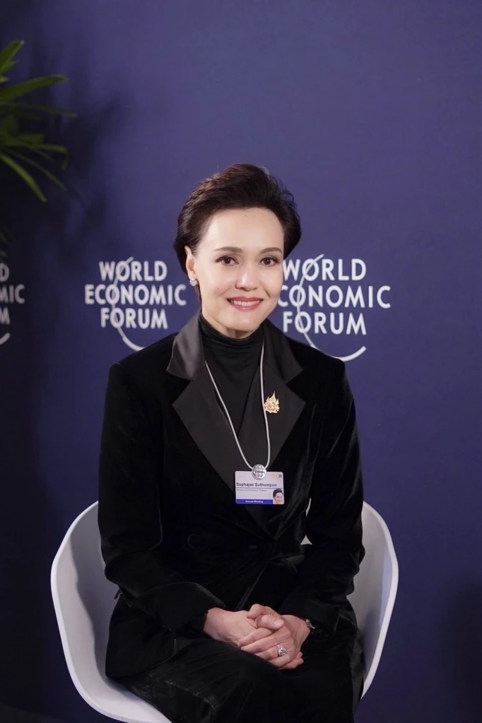 ศุภจี สุธรรมพันธุ์ รัฐมนตรีว่าการกระทรวงพาณิชย์