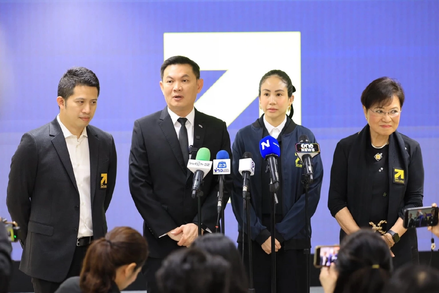 "ไทยก้าวใหม่" ชูใช้ดาวเทียม-AI เชื่อมการศึกษา-ป้องกันสแกมเมอร์