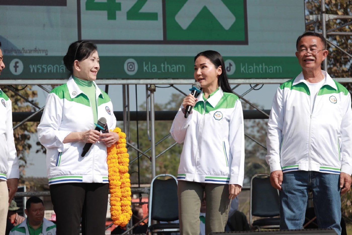 “ธรรมนัส” นำทีม กธ. บุก อ.พาน เชียงราย ลั่นไม่ขายฝัน ยกโมเดลพะเยา