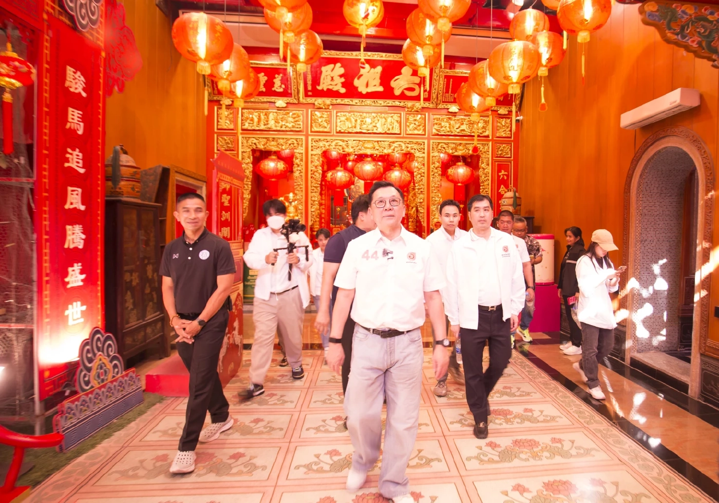 “จตุพร” ลุยเยาวราช ชูออกระเบียบแก้ปัญหาฝุ่นอย่างยั่งยืน