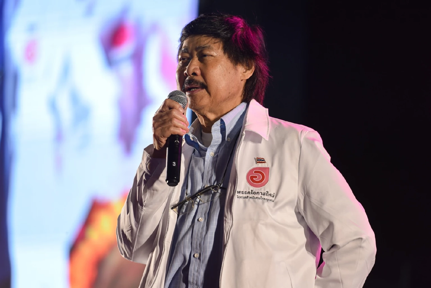 "ประภัสร์ จงสงวน" สะท้อนปัญหาคนกรุงฯ ตั้งแต่ตึกถล่มถึงถนนยุบ ทุกคนอยากมีตำแหน่ง แต่ไร้ความรับผิดชอบ