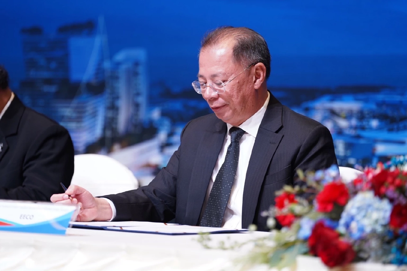 MOU คิกออฟ 'เมืองการบินอู่ตะเภา' ออก NTP เริ่มตอกเสาเข็ม ก.พ.นี้