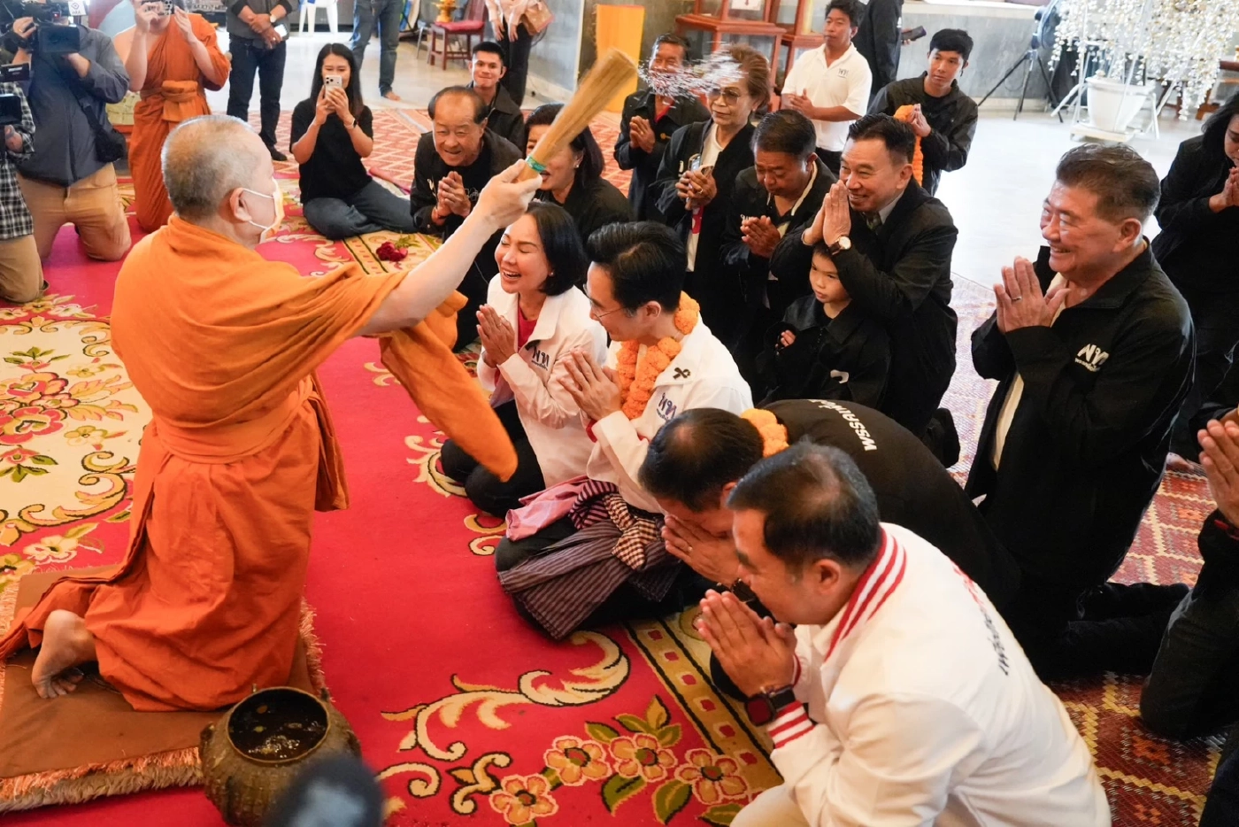 ลุยหนองคาย! "ยศชนัน" ขอคะแนนชาวบ้าน ชูเศรษฐกิจชายแดน-ปราบยาเสพติด ขอเหมายกจังหวัด