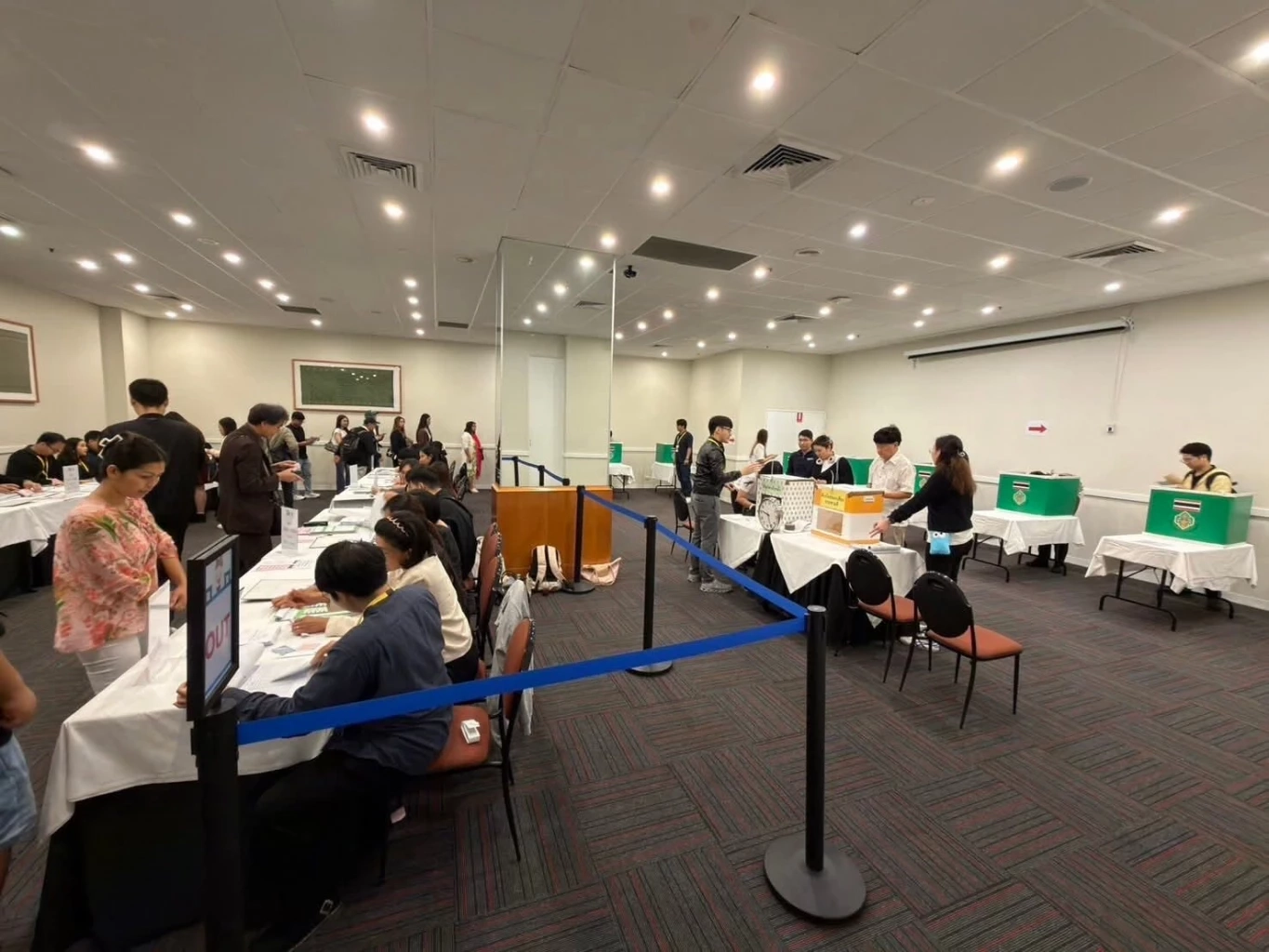 'กงสุล' การันตีบัตรเลือกตั้ง สส.ต่างแดนทุกใบถึงไทยทันนับ 8 ก.พ.