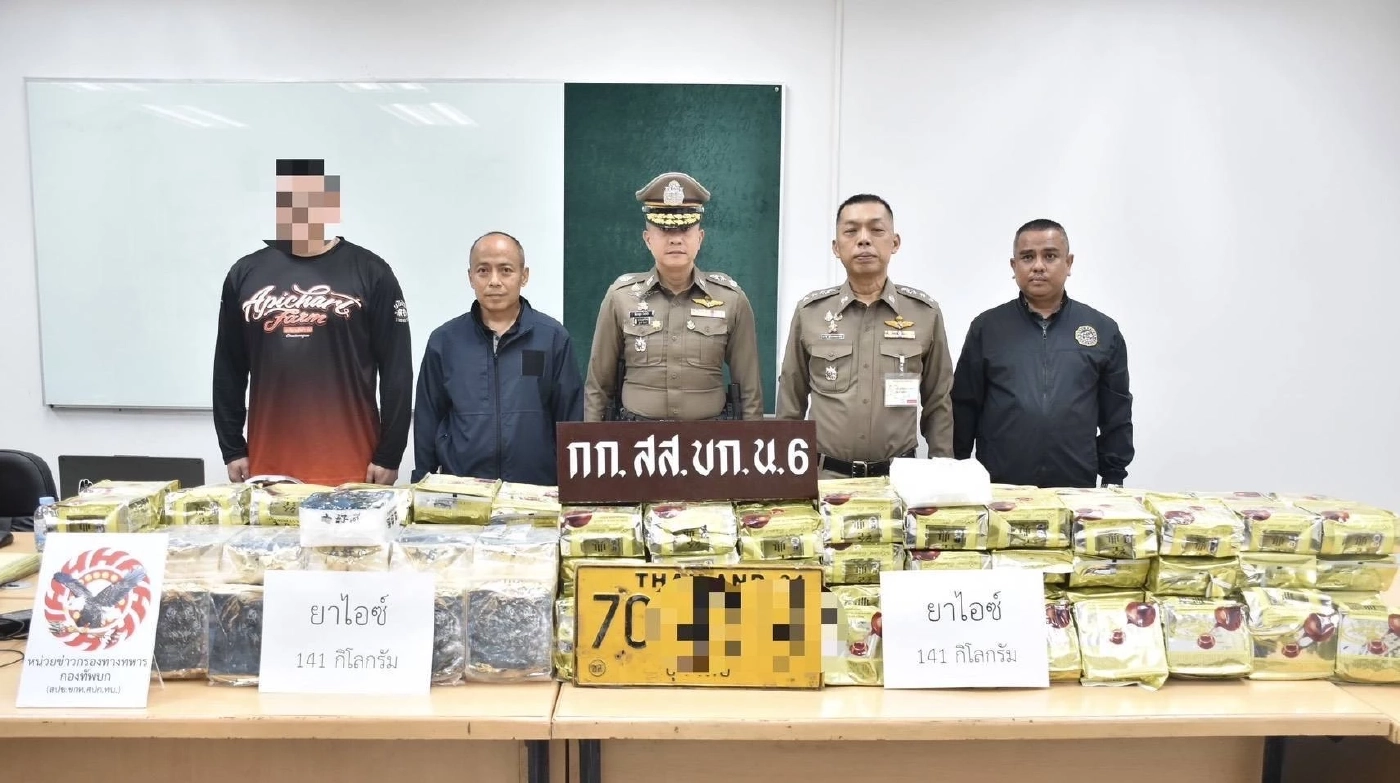 สืบ 6 ซุ่มล็อกเป้าหมายกลางดึก รถขนยาไอซ์บิ๊กล็อต 141 กิโลฯ