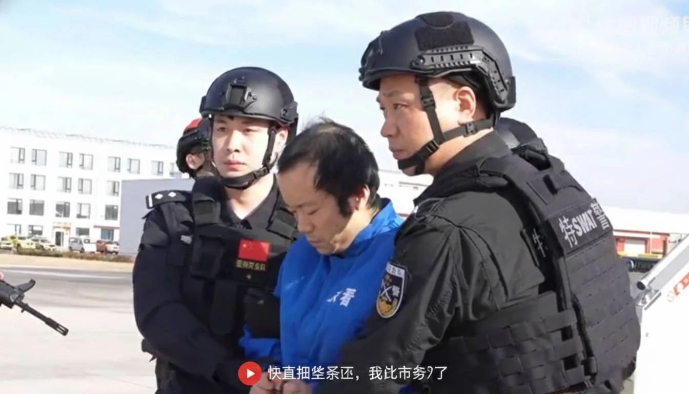 เปิดคลิป! "เฉิน จื้อ" ถูกคุมตัวถึงประเทศจีน สีหน้าสุดเครียด