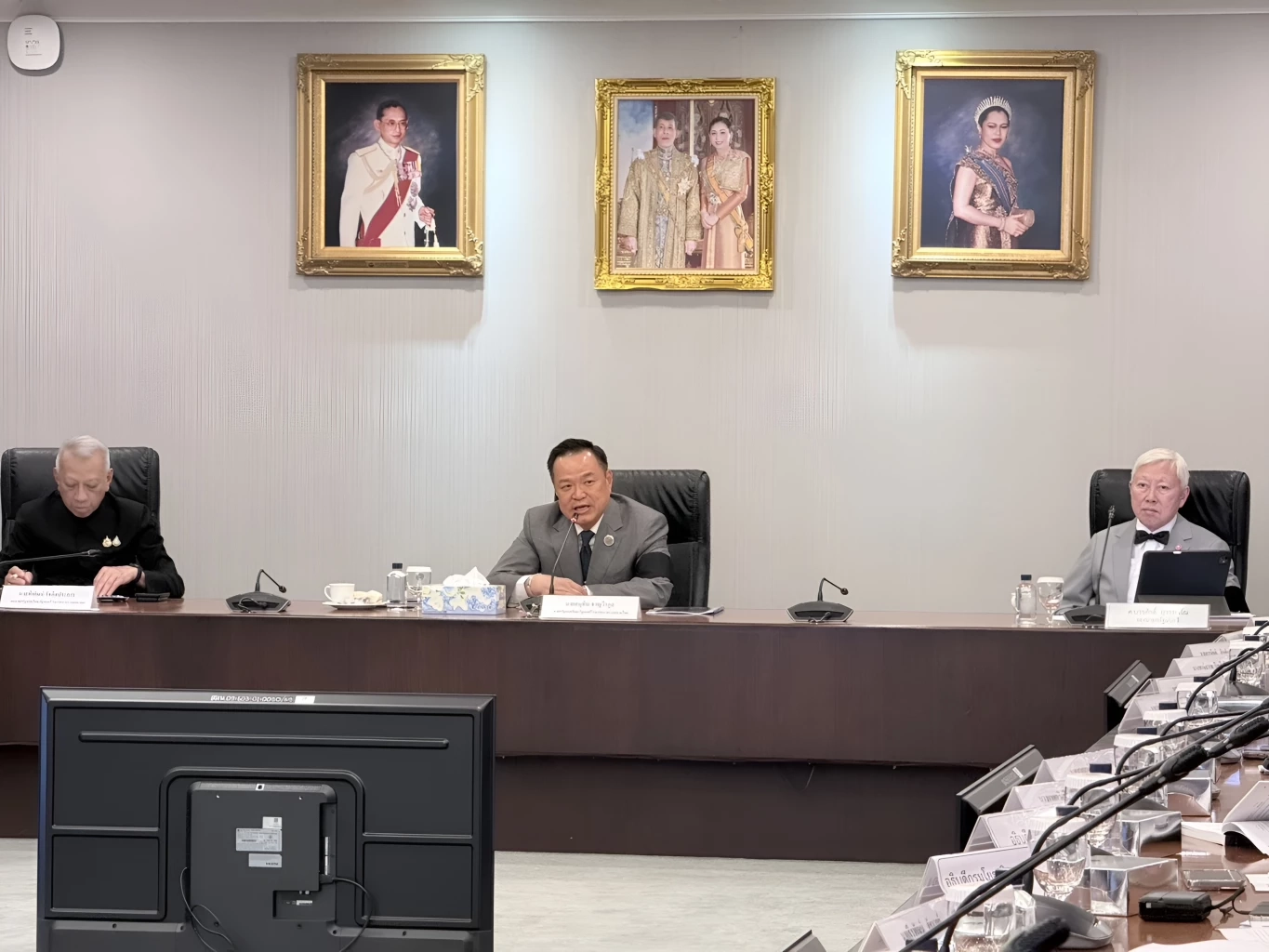 เปิดคลิป! "นายกฯ" ฉะเดือดกลางที่ประชุม หน่วยงานรัฐ โยนกันไปกันมา ถามจะเอายังไงกับ "อิตาเลียนไทย" หลังเกิดเหตุ 4 ครั้งในรอบ 10 เดือน