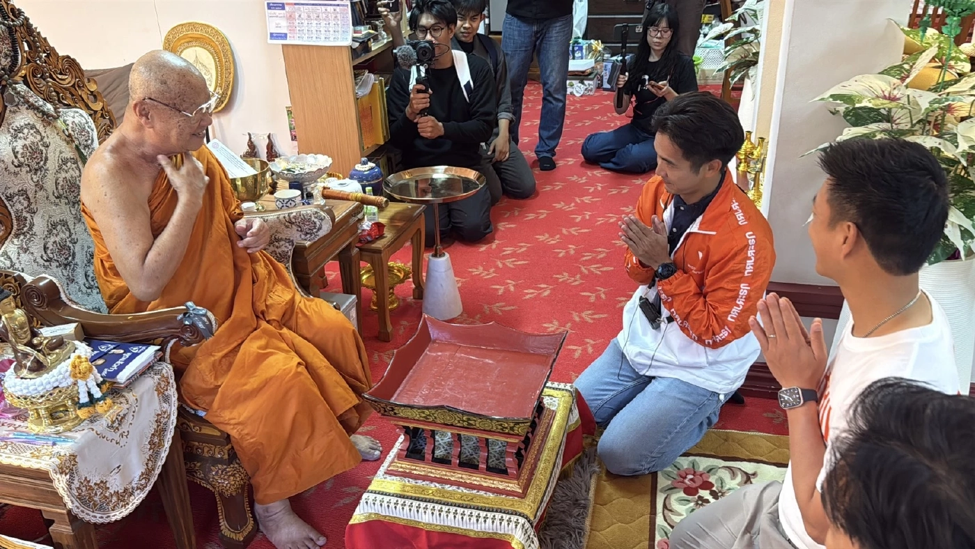 “เท้ง” ลั่นกวาด 10 เขต ชม. ย้ำไม่โหวต “อนุทิน” ไม่ร่วม รบ.“กล้าธรรม”