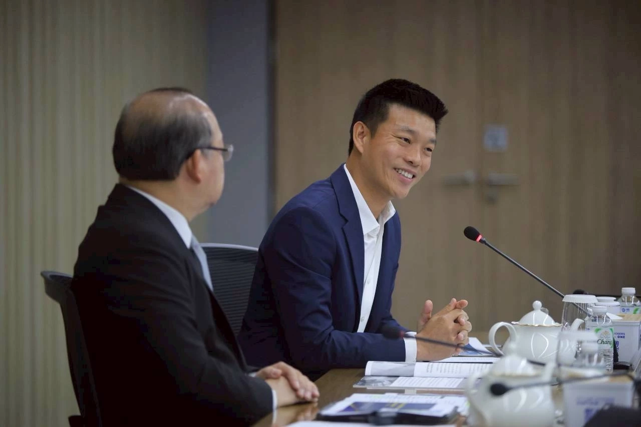 "เท้ง" นำทีมเศรษฐกิจ-แรงงาน ถกสภาอุตสาหกรรมฯ อุดรูรั่วระบบเศรษฐกิจ 100  วันแรก