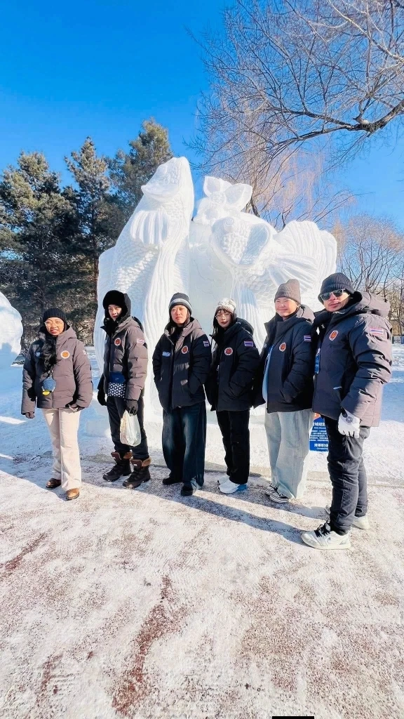 วอศ.เชียงราย-วอศ.เสาวภา คว้าแชมป์แกะสลักหิมะนานาชาติที่ฮาร์บิน