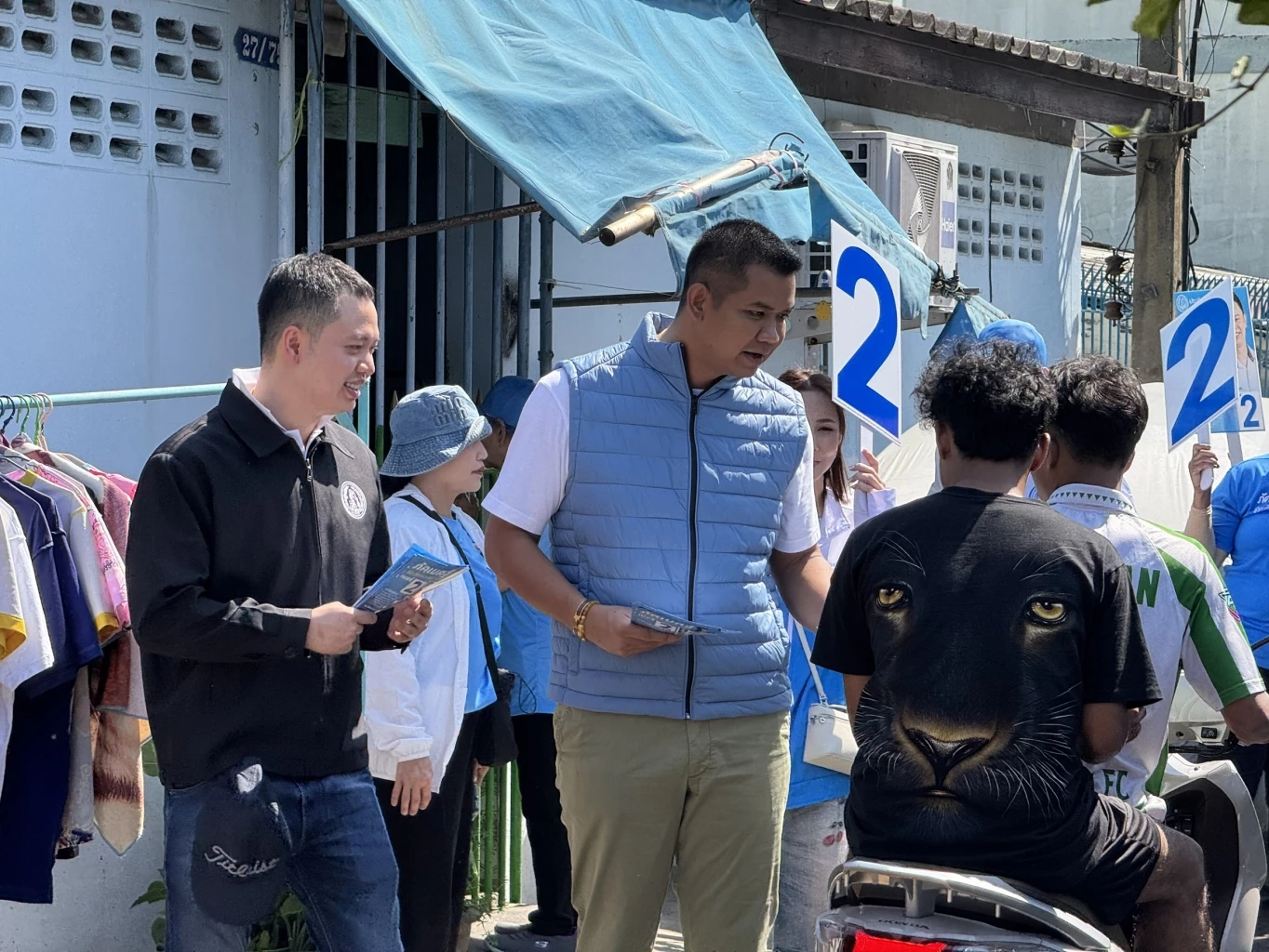 “ชัยชนะ” ควง “ภัคเมศฐ์” ขอคะแนนเสียงสมุทรสาคร ชูแก้ปัญหาประมงผิด กม.- ลดค่าไฟ