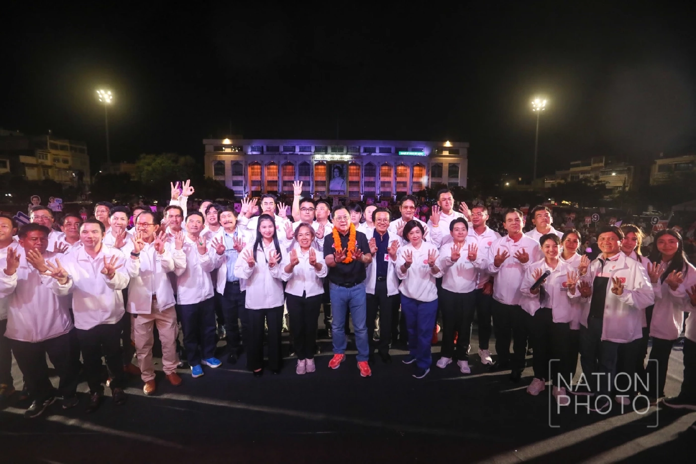 "โอกาสใหม่" เปิดปราศรัยใหญ่ขอโอกาส-โชว์ไอเดียเด็ด! 4 นโยบายหลัก