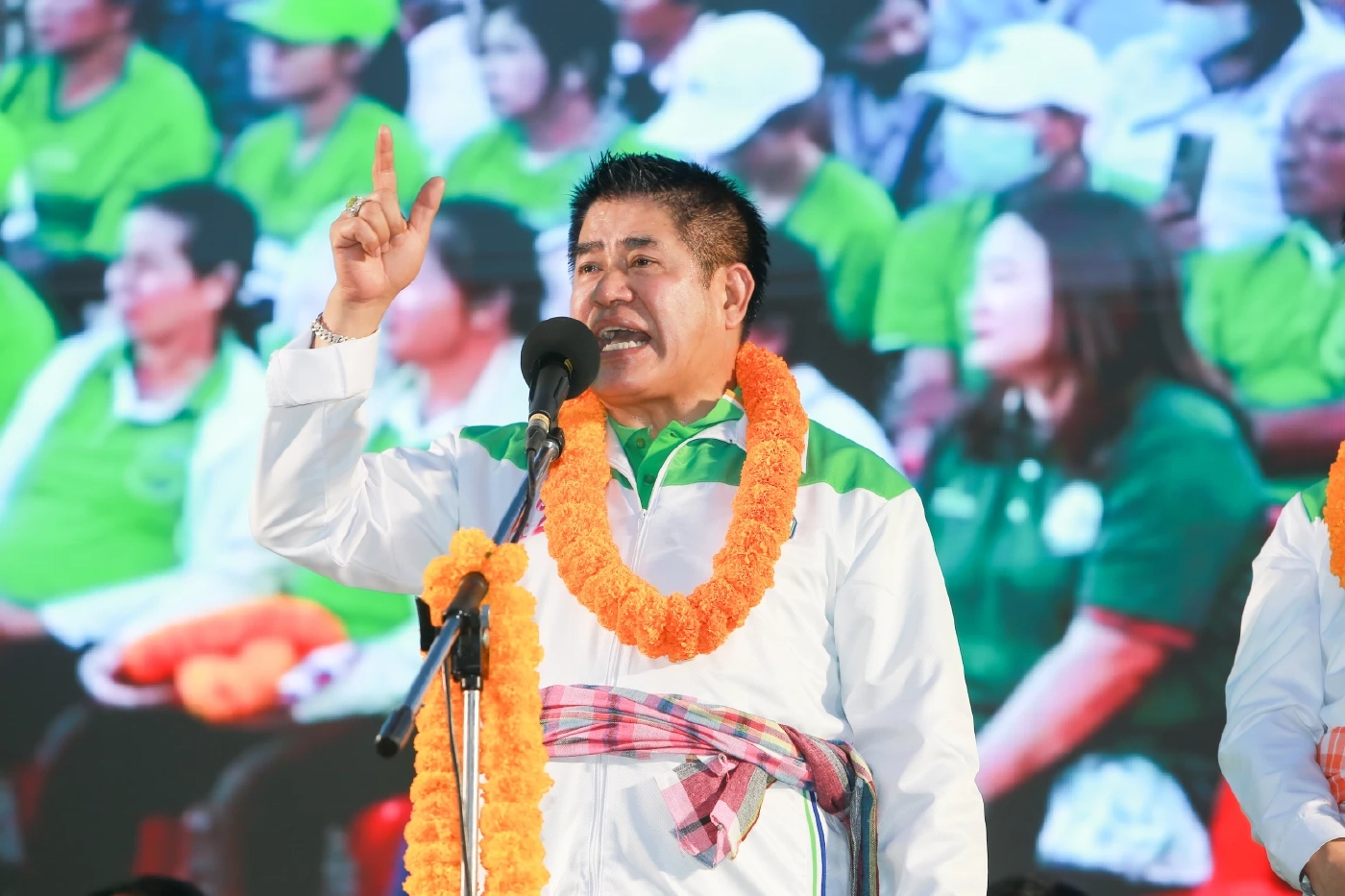 ผู้กองธรรมนัส ลุยโคราช กางแผนปฏิรูปที่ดิน แก้หนี้เกษตรกร – ครู