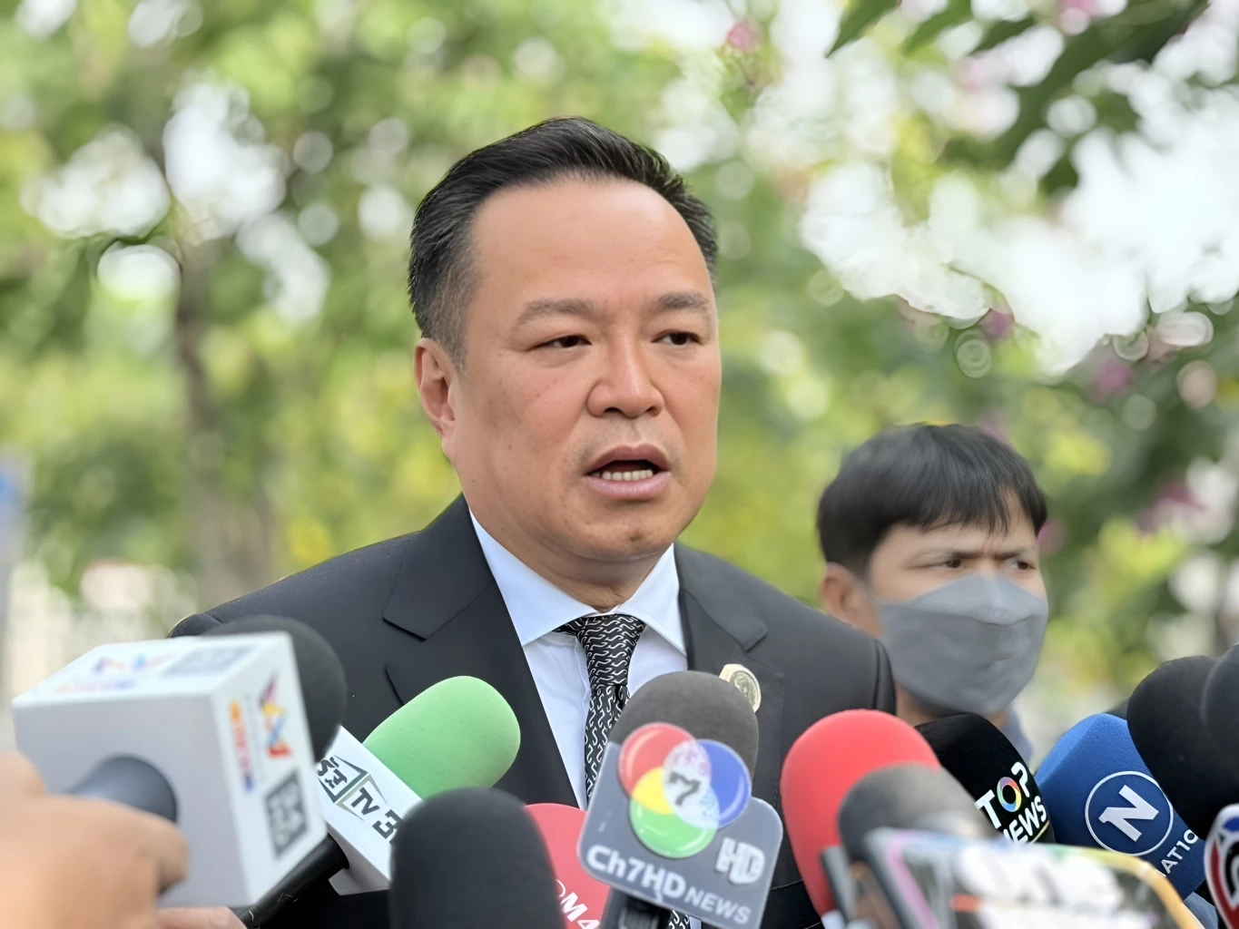 "นายกฯ" เมินคนโพสต์แซะ "ภูมิใจไทย" คุม "คมนาคม 10 ปี" หวังดิสเครดิต เตรียมลงพื้นที่ "พระราม 2"