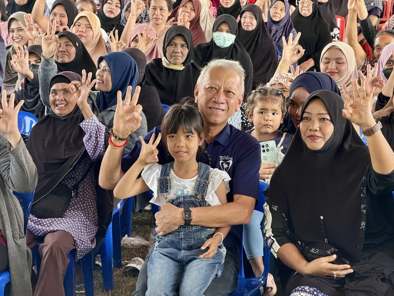 สนามสงขลาคึกคัก ! “พิพัฒน์” ปราศรัยเขต 6 คนแห่ฟังกว่า 2,500