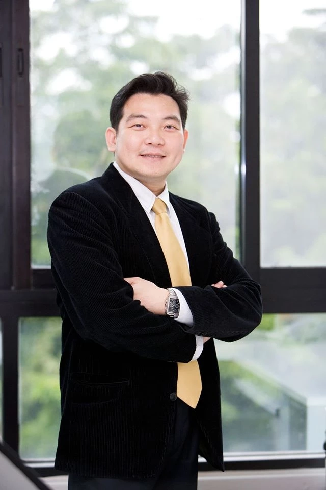 ศ.ดร.อาณัติ ลีมัคเดช อาจารย์ประจำคณะพาณิชยศาสตร์และการบัญชี มหาวิทยาลัยธรรมศาสตร์