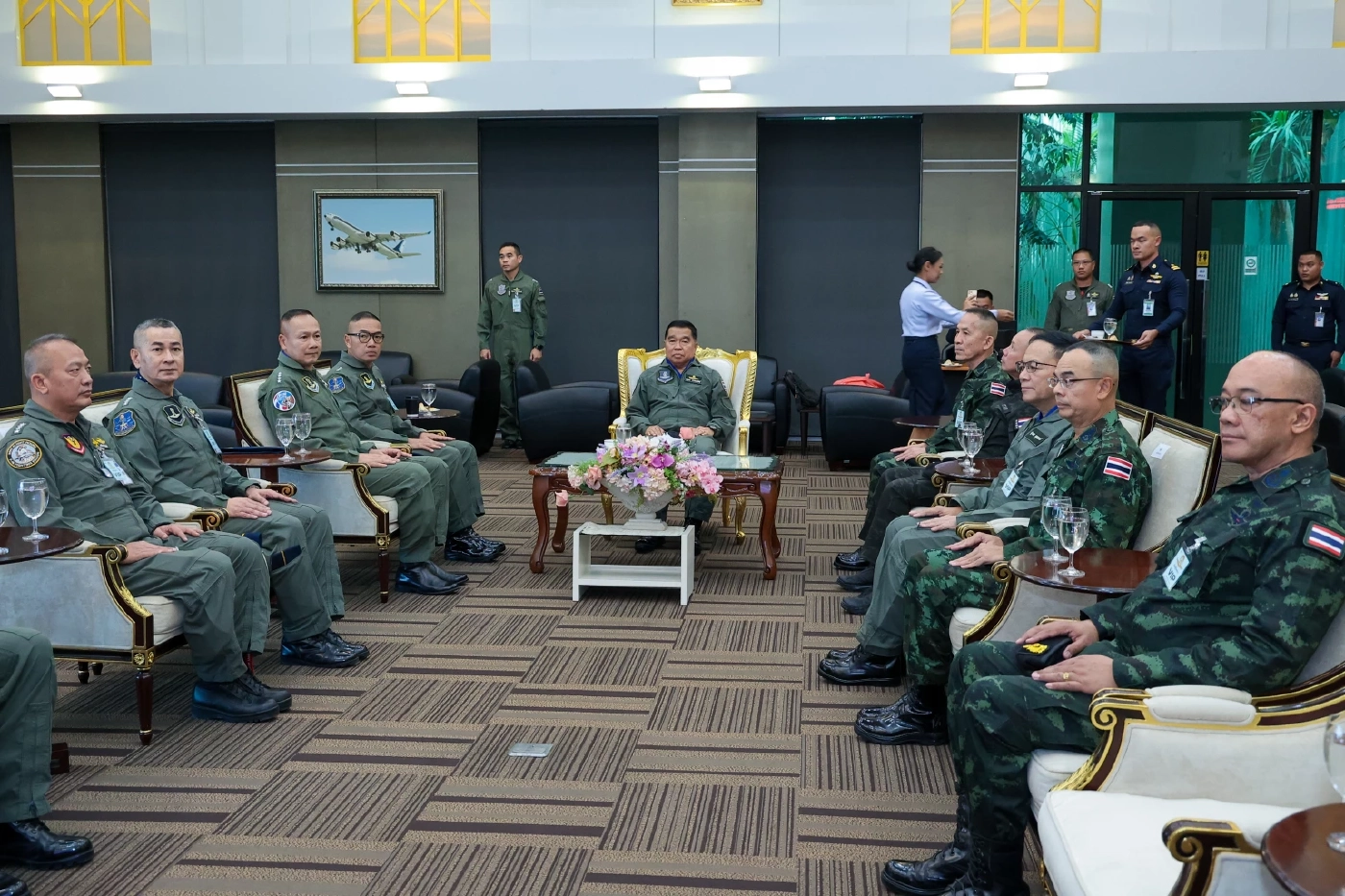 “บิ๊กเล็ก” เยี่ยมกองบิน 1 โคราช บอกคนทัพฟ้าไม่ทำให้คนไทยผิดหวัง