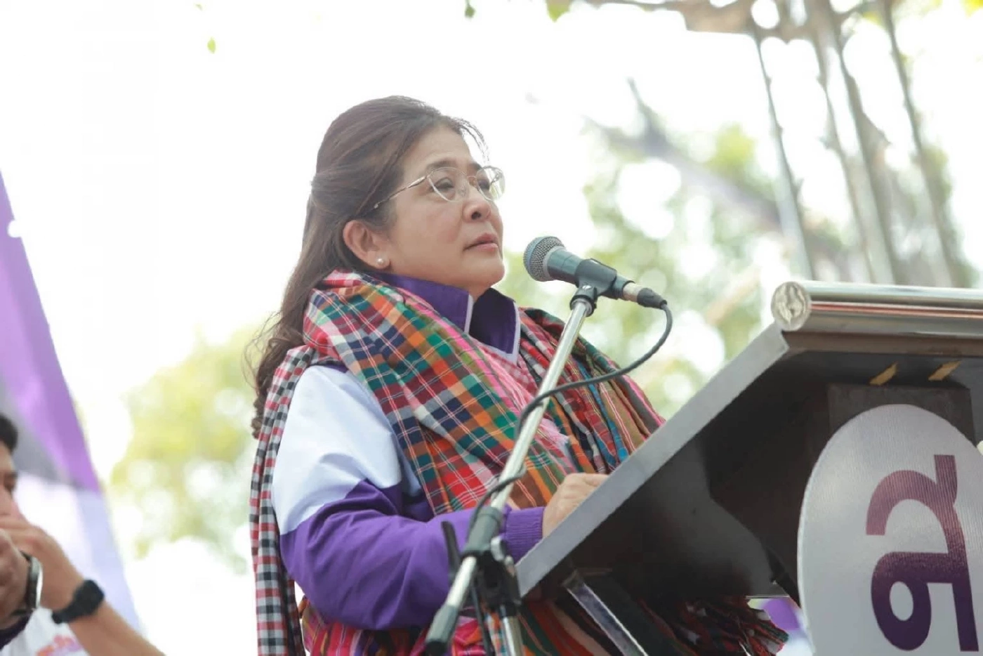 คุณหญิงสุดารัตน์ เกยุราพันธุ์ หัวหน้าพรรคไทยสร้างไทย