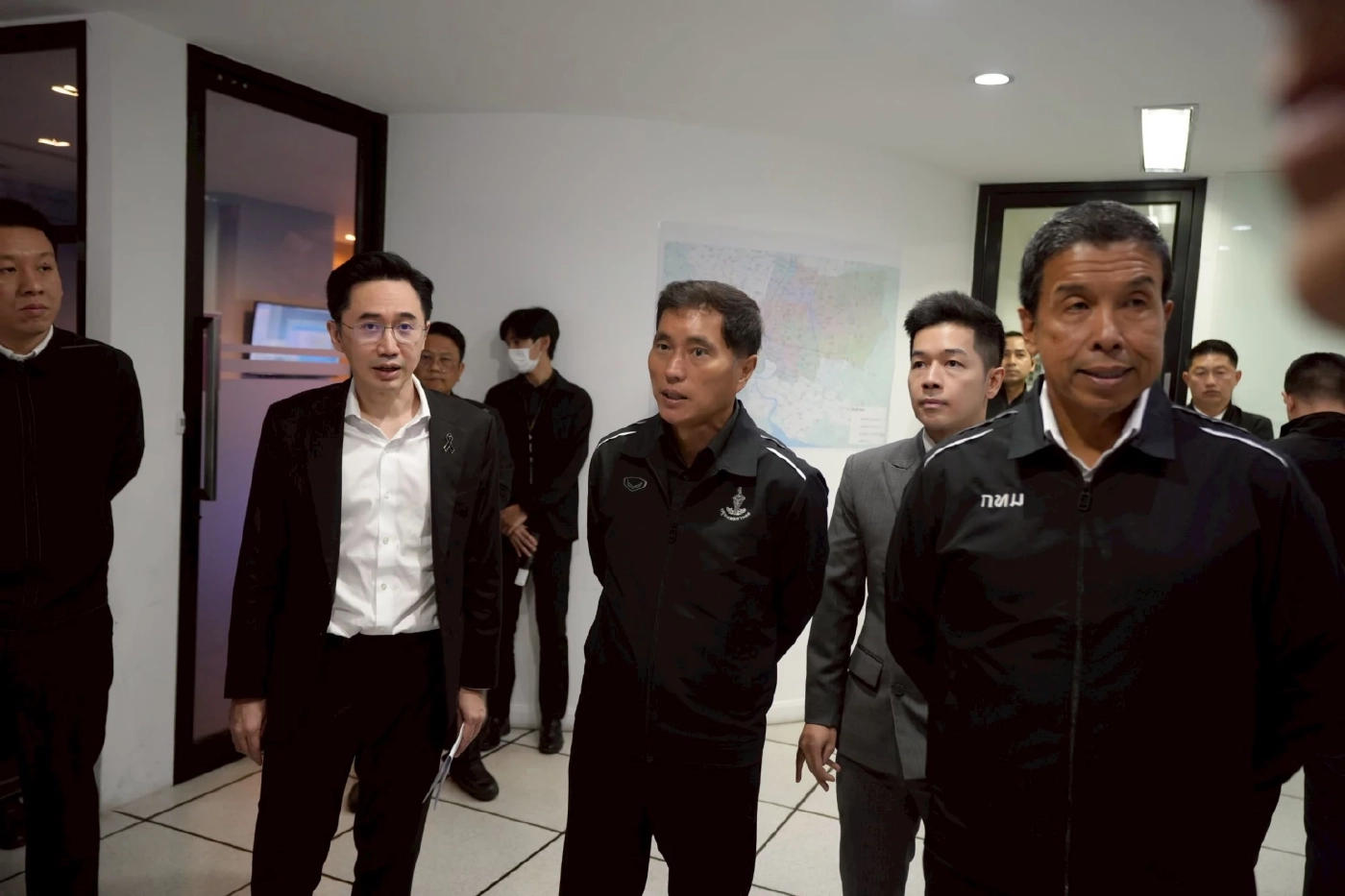 "ยศชนัน" หารือ "ชัชชาติ" เชื่อมต่อรัฐบาลอย่างไร้รอยต่อ - ดันรถไฟฟ้า 20 บาท  - แก้ปัญหายาเสพติด