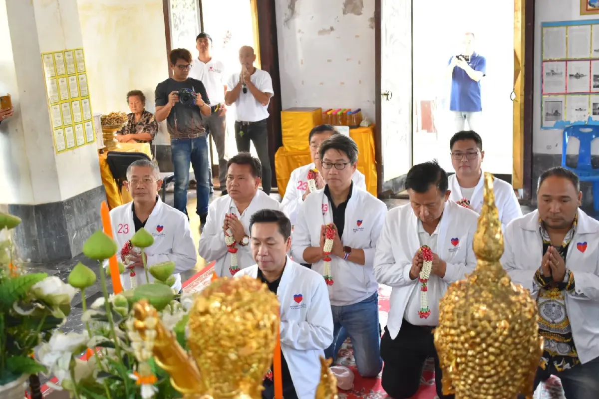พรรคปวงชนไทย ชูนโยบาย “รายได้คูณ 2” บุกสมุทรปราการ พร้อมเปิดตัว “บัตรทองหมาแมว”