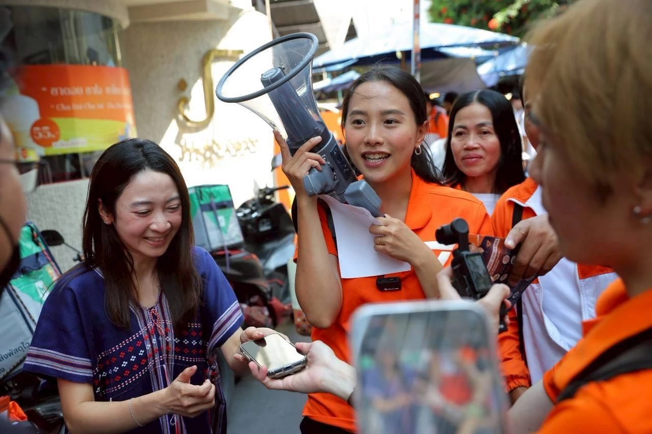 “ไอซ์ รักชนก" นำทีม "ประกันสังคมก้าวหน้า" รณรงค์คว่ำระเบียบเลือกตั้ง "บอร์ดประกันสังคม"