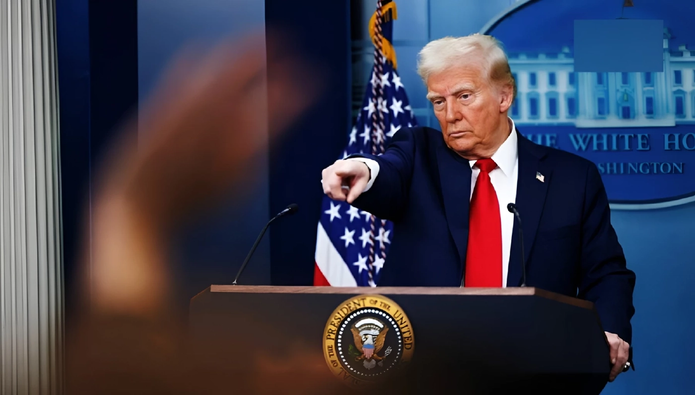 "ช็อก! สหรัฐฯ สั่ง "แช่แข็งวีซ่าไทย" ขุดลึกเบื้องหลังที่แท้จริงว่า ทำไมไทยจึงไปติดอยู่ในร่างแห