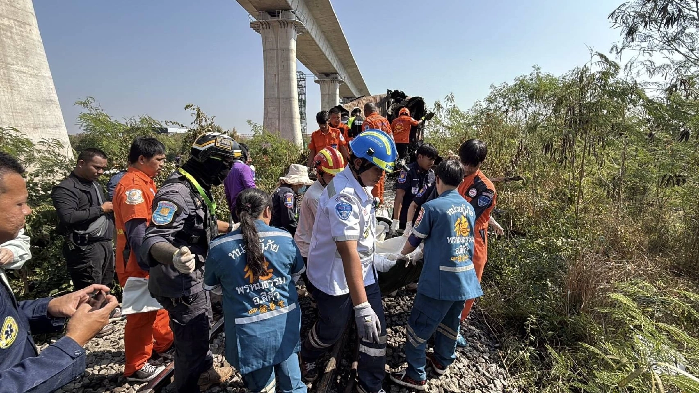 รับไม่ได้! "ดร.เอ้" ชี้เหตุเครนถล่มทับรถไฟโคราช ไม่กลัวความผิด ไม่เคยเห็นใครติดคุก-ปรับจริงจัง