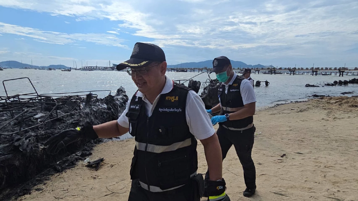 สรุปวอด 22 ลำ! ผู้ว่าฯ ภูเก็ตสั่งเช็กวงจรปิดปมไฟไหม้สปีดโบ๊ทอ่าวฉลอง