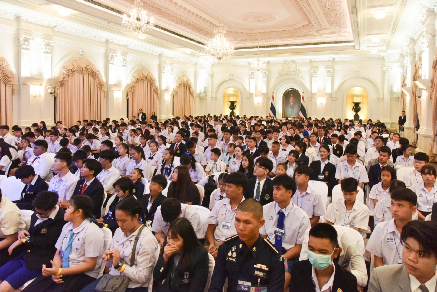 "นายกฯ" เปิดทำเนียบ รับเด็กและเยาวชน เชื่อในอนาคต จะมีหนึ่งในนี้มาบริหารประเทศ