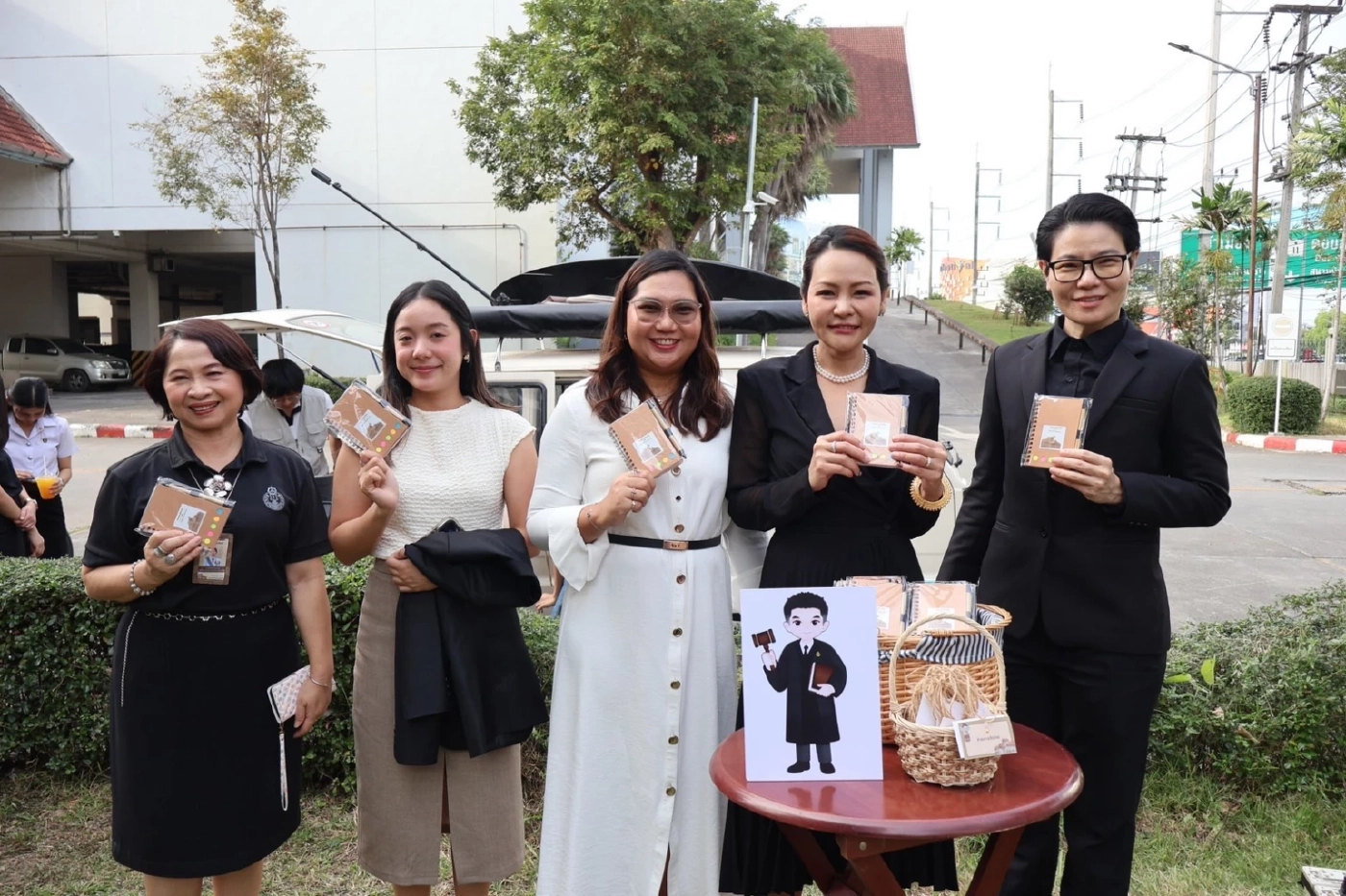 ศาลแขวงเชียงใหม่จัดงาน ”ร่มเงาแห่งความดี ปณิธานปีใหม่“