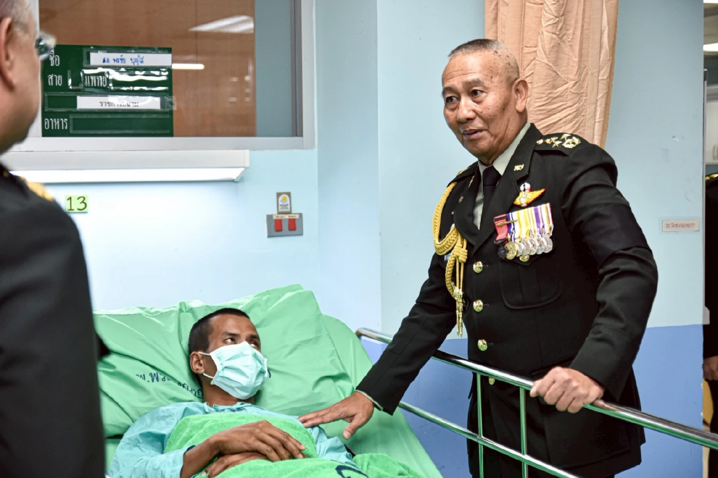 “ประยุทธ์ - อภิรัชต์” ร่วมพิธีวันกองทัพบก รำลึกวีรกรรมบรรพชนไทย