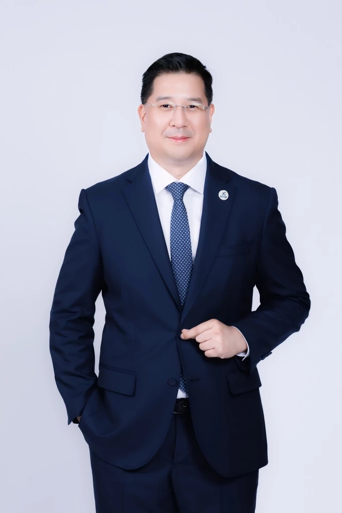 สิทธิกร ดิเรกสุนทร กรรมการและผู้จัดการทั่วไป บรรษัทประกันสินเชื่ออุตสาหกรรมขนาดย่อม