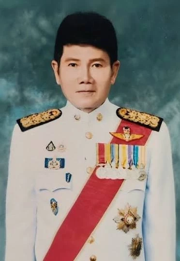 2. นายมนูภาน ยศธแสนย์ เป็นกรรมการป้องกันและปราบปรามการทุจริตแห่งชาติ 