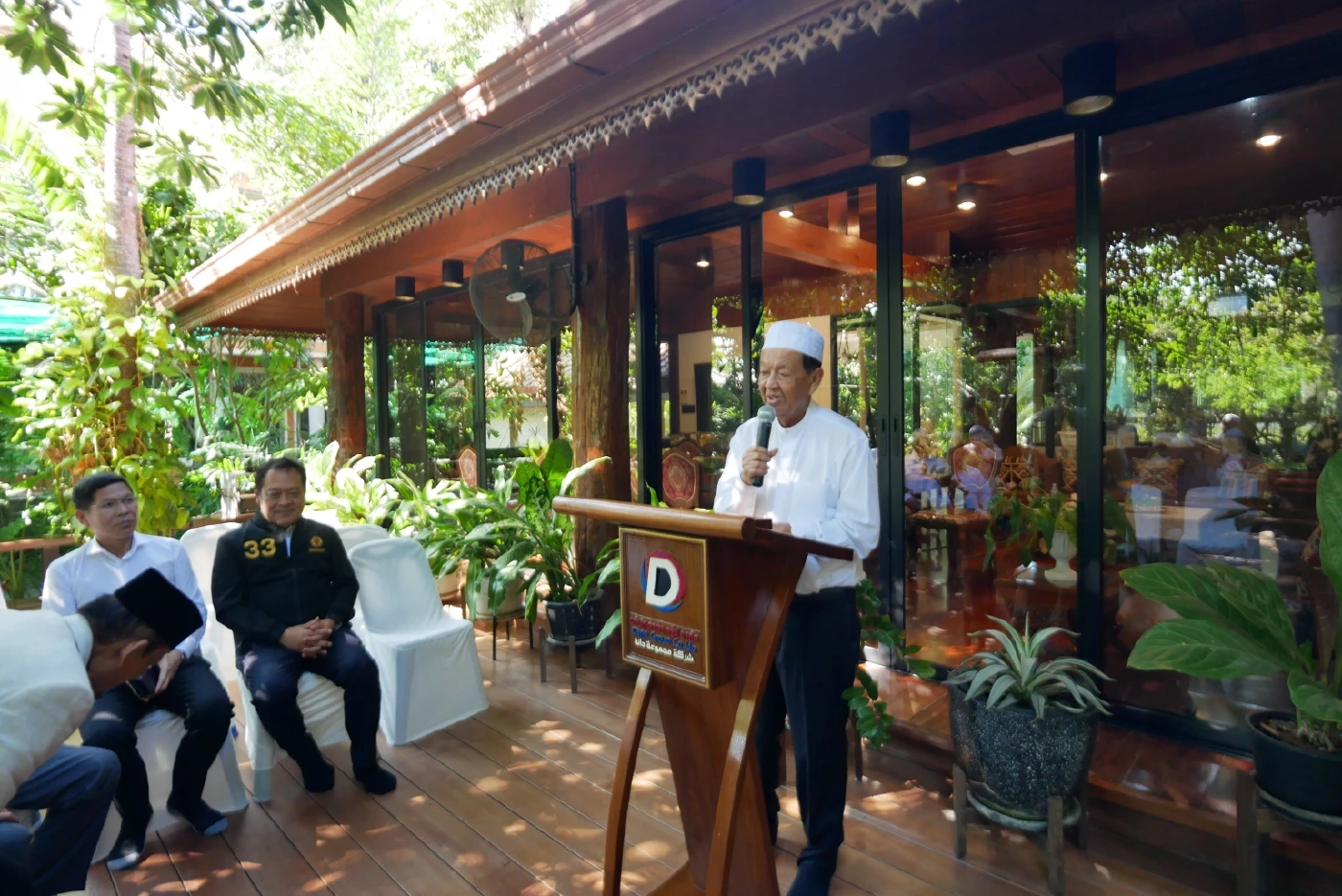 วันนอร์-ทวี ย้ำจุดยืน “ประชาชาติ” ชูการเมืองสีขาว-ไม่พึ่งทุนเทา