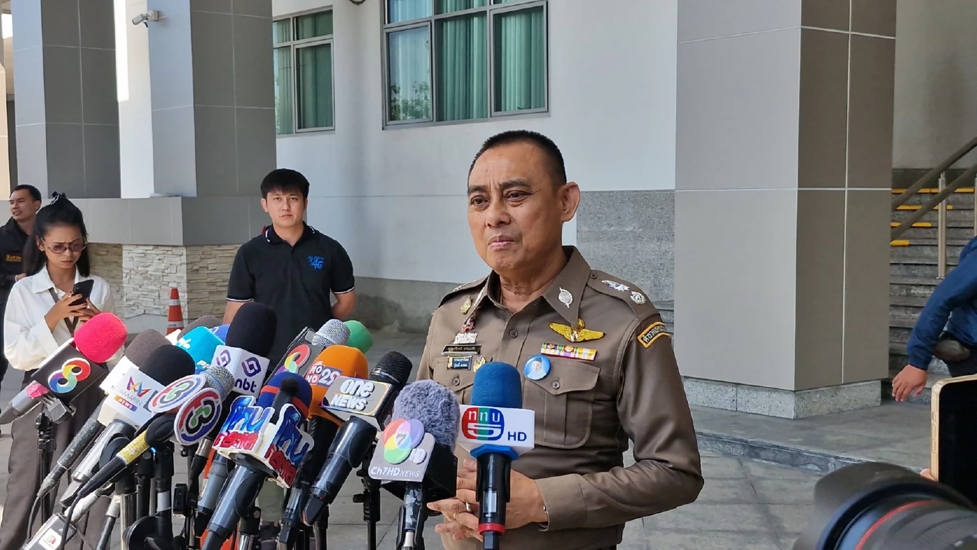 พล.ต.ต.จรูญเกียรติ ปานแก้ว รองผู้บัญชาการตำรวจสอบสวนกลาง (รอง ผบช.ก.)