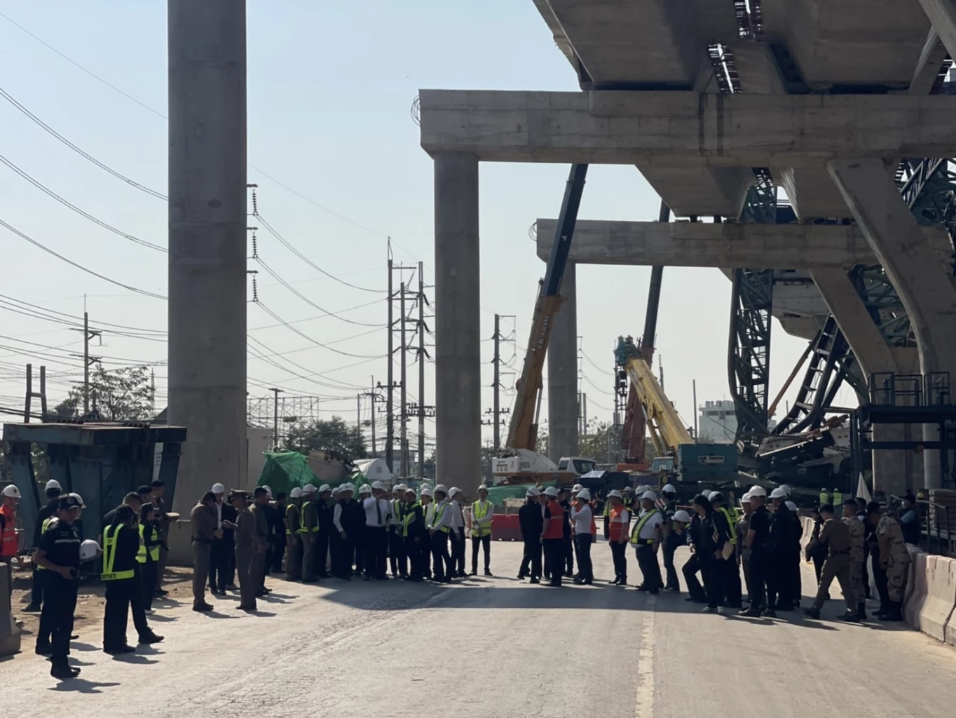 "อนุทิน" ฟาดเดือด! พระราม 2 ประมาทซ้ำซาก "ห้อยแท่งปูนต่องแต่ง" ไม่ยอมดึงให้แน่น