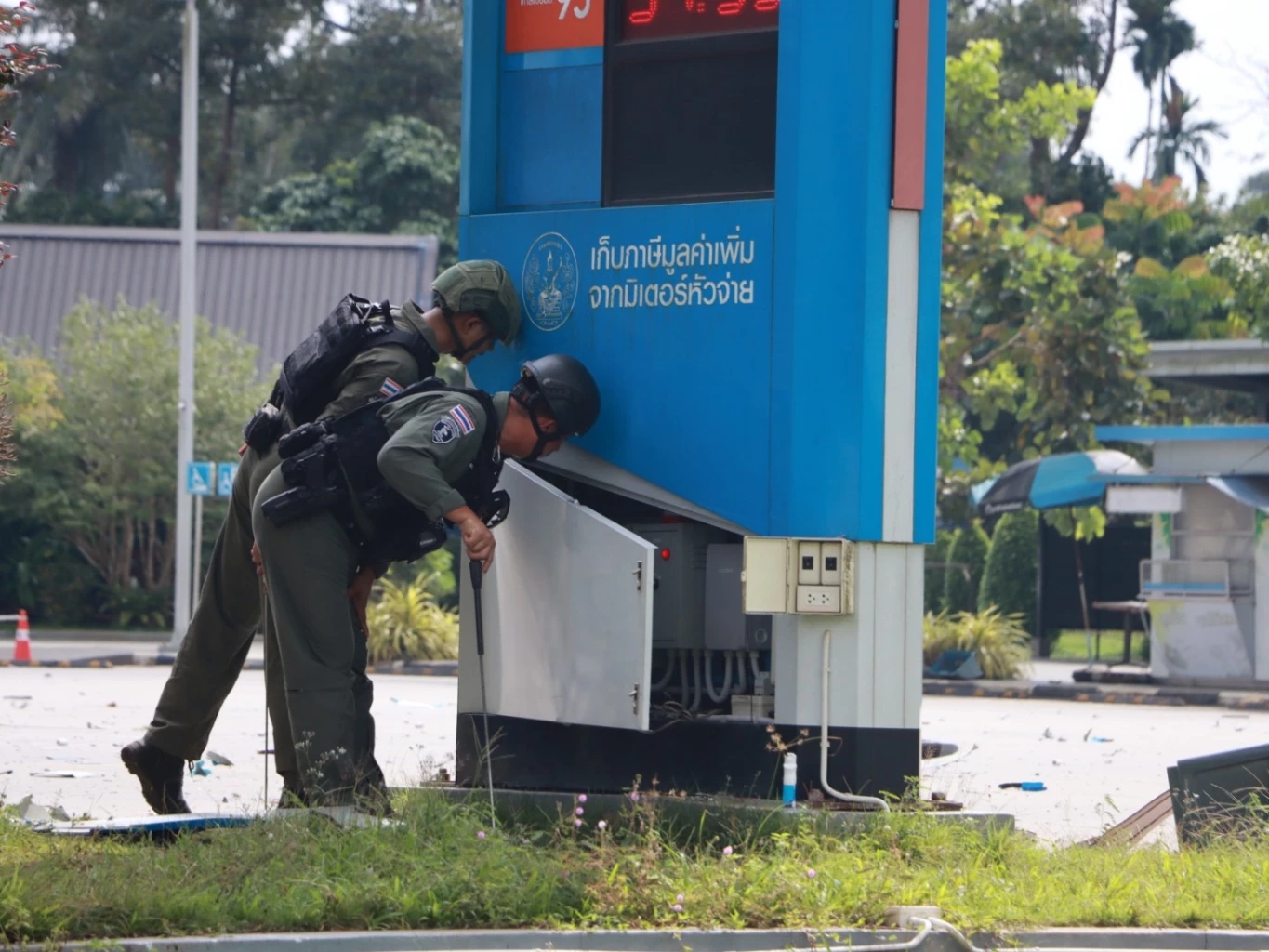 ฉก.นราธิวาสประกาศเคอร์ฟิวช่วงกลางคืน ใช้กฎอัยการศึกคุมเข้ม