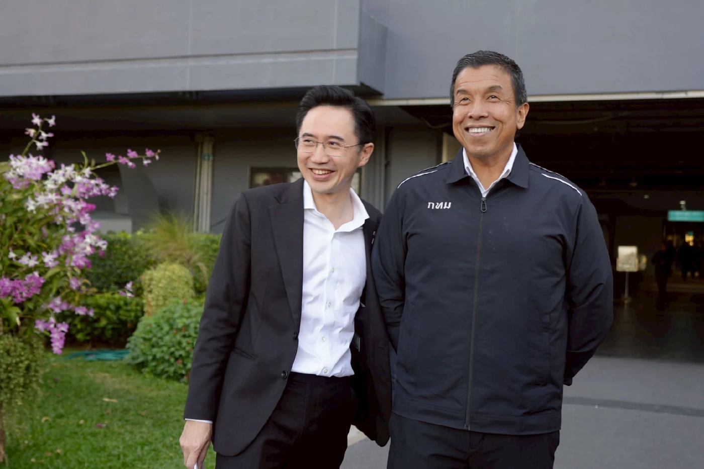 "ยศชนัน" หารือ "ชัชชาติ" เชื่อมต่อรัฐบาลอย่างไร้รอยต่อ - ดันรถไฟฟ้า 20 บาท  - แก้ปัญหายาเสพติด