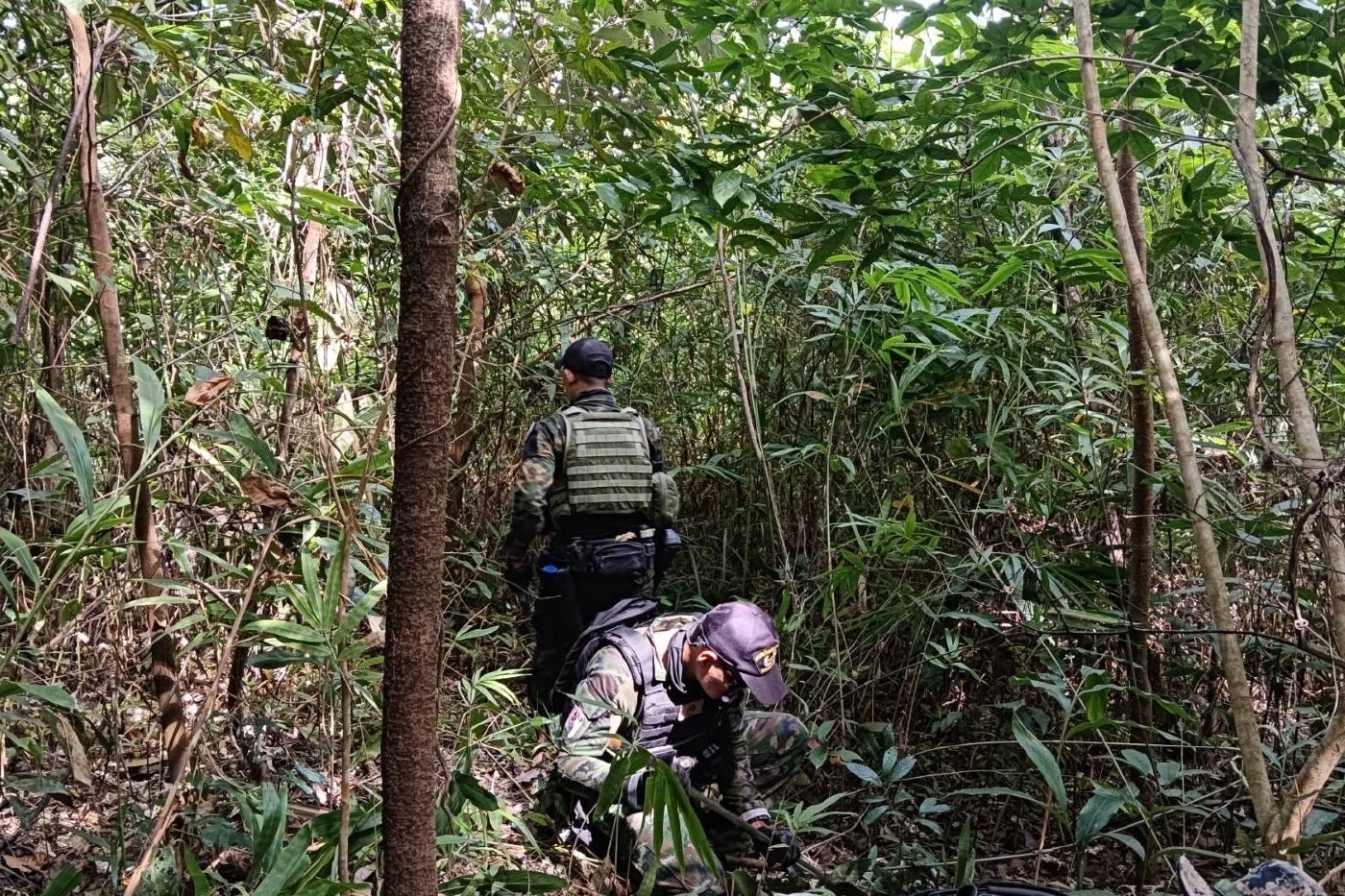 ศทช. กวาดล้าง "ทุ่นระเบิด" จ.ตราด พบลูกระเบิด 120 มม. ยังไม่บึ้ม 1 ลูก