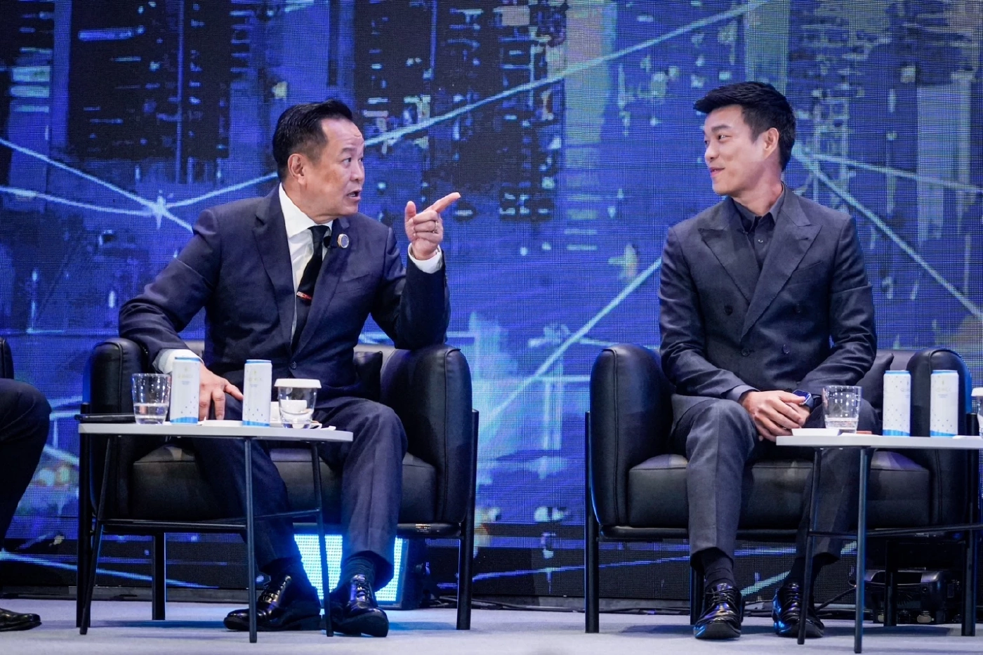 “อนุทิน” ยันรัฐบาล ภท.ไม่มีทุนเทา!! แย้มไม่ปิดกั้นร่วมงาน ปชน.