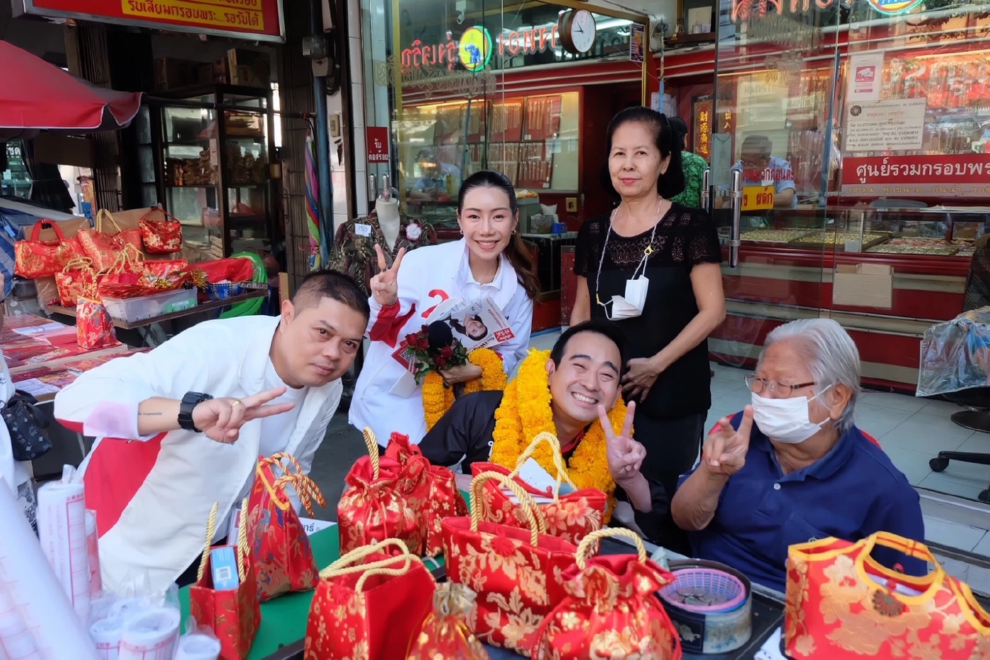 “เผ่าภูมิ” ลุยยานนาวา–บางคอแหลม หนุน “เพ็ญพิสุทธิ์” ขอคะแนน