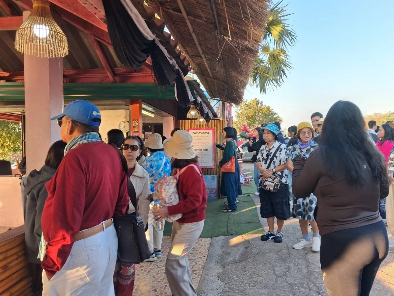 ปรากฏการณ์ LISA Effect ปลุกท่องเที่ยวอุดรฯ ทะเลบัวแดงคึกคัก