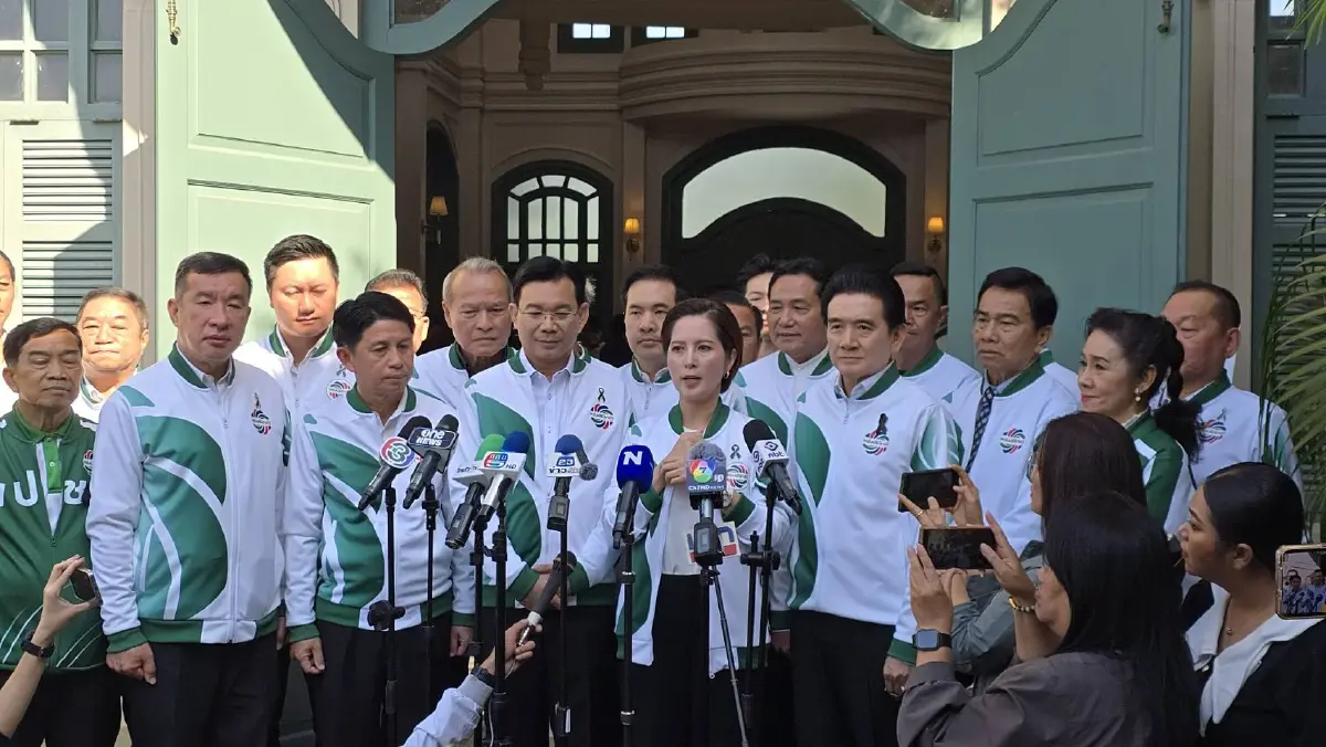 พปชร. เปิดตัว 2 แคนดิเดตนายกฯ ชู 12 เรือธง "บัตรประชารัฐ 700-เลิก MOU 43"